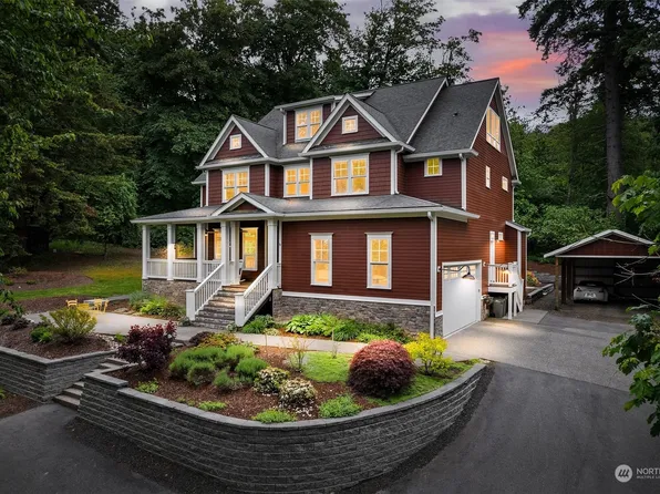 5310 E Hillcrest Drive, Port Orchard, WA 98366