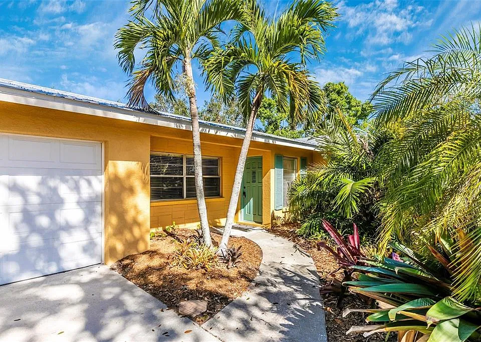 3039 Chase Cir