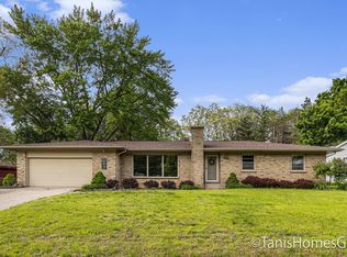2745 Leelanau Dr NE, Grand Rapids, MI 49525