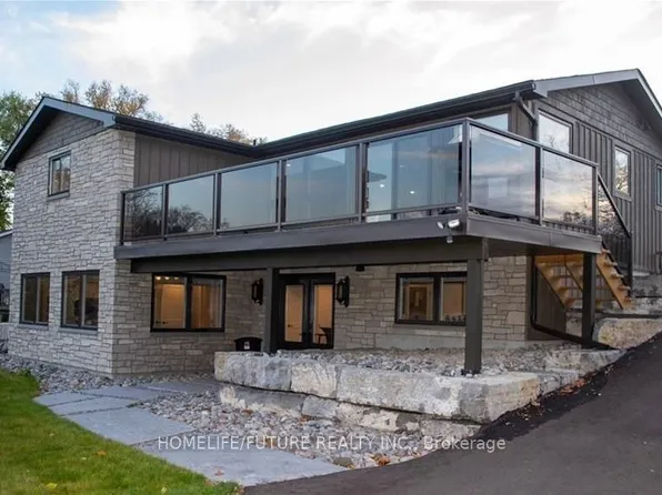 2021 Pratts Marina Rd, Selwyn, ON K0L 2H0