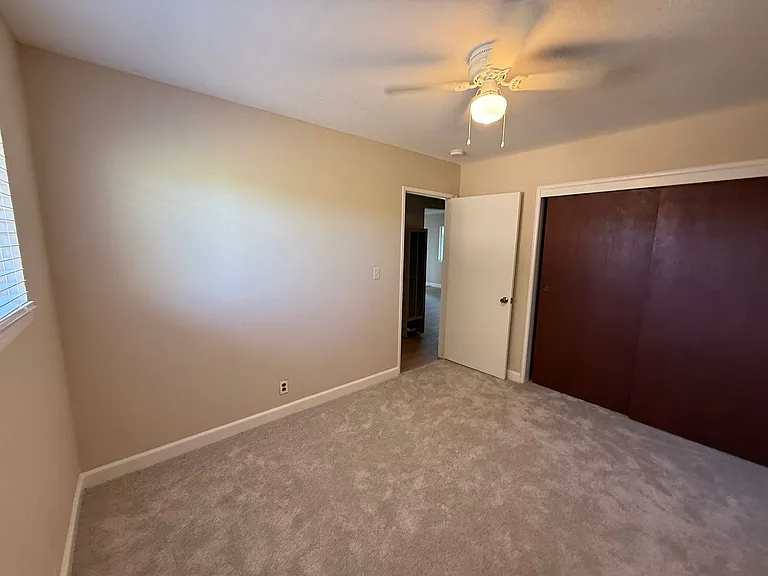 611 Fairview Dr — Photo 14
