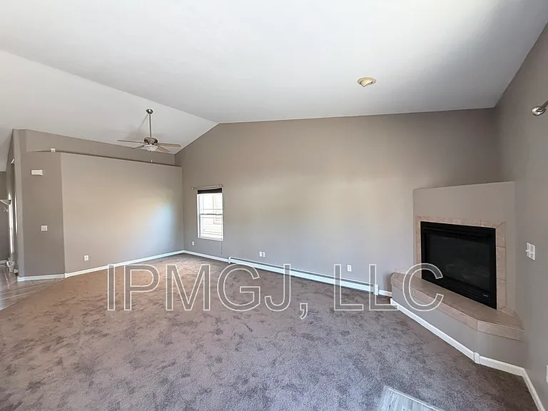 2815 1/2 Columbine Park Ct — Photo 11