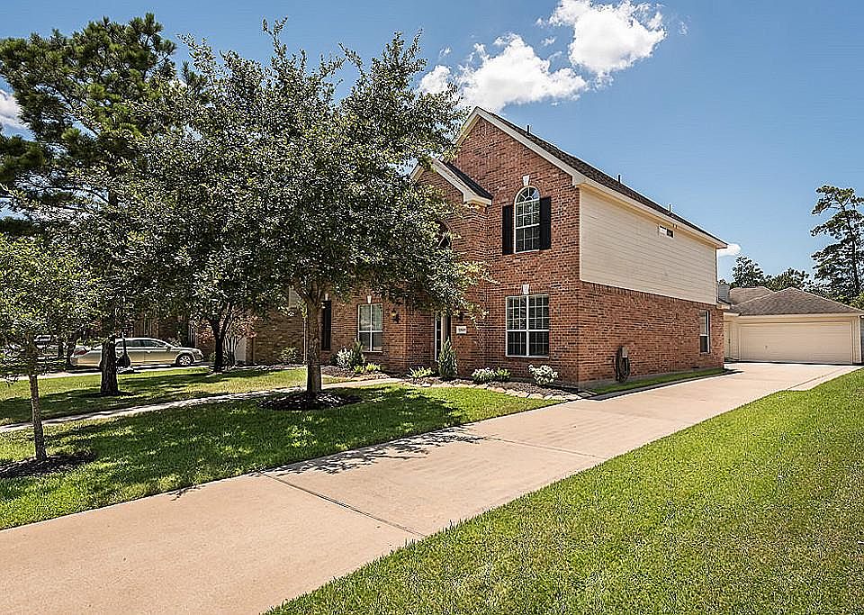 2nd image of 17619 Empress Cove Ln