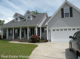 118 Bur Oaks Blvd, Newport, NC 28570