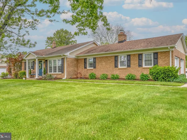 137 W Savannah Dr, Bear, DE 19701