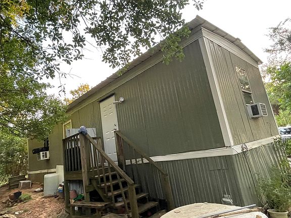 5th image of 1407 N Sycamore Dr