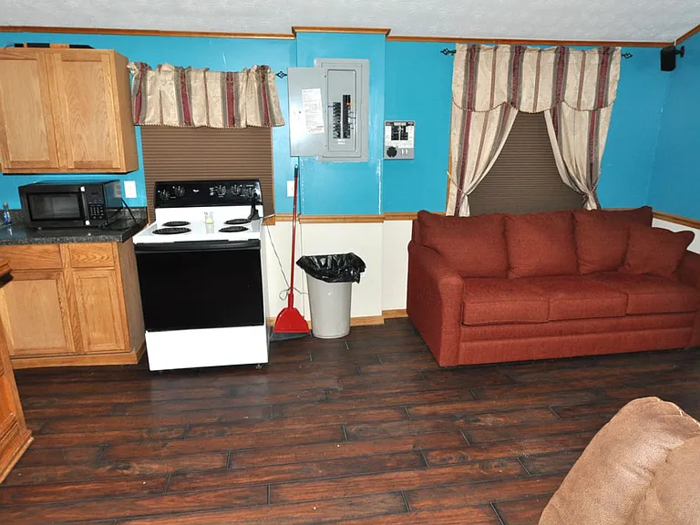 8358 Maple St SW — Photo 7