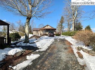 847 Old Mortimer Rd, Newland, NC 28657