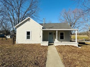 301 Carr Ave, Osawatomie, KS 66064