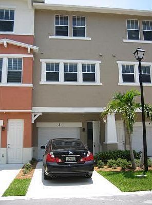 1st image of 770 NE Millbrae Court #5