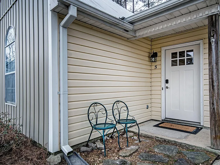 5 Brandy Village Cv — Photo 11