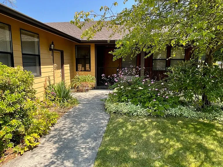 11246 Airpark Ln SE — Photo 34