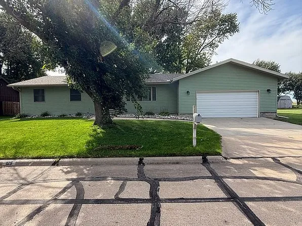 125 Mitchell St, Bradshaw, NE 68319