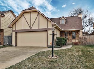 6716 E Pepperwood Ct, Wichita, KS 67226