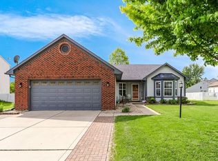 218 Lakemoore St, Brownsburg, IN 46112