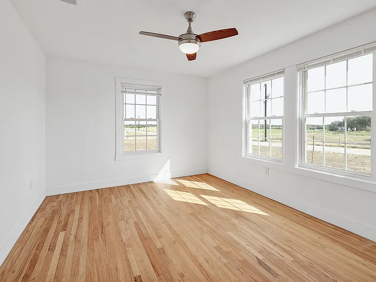 107 Daisy Ln — Photo 10
