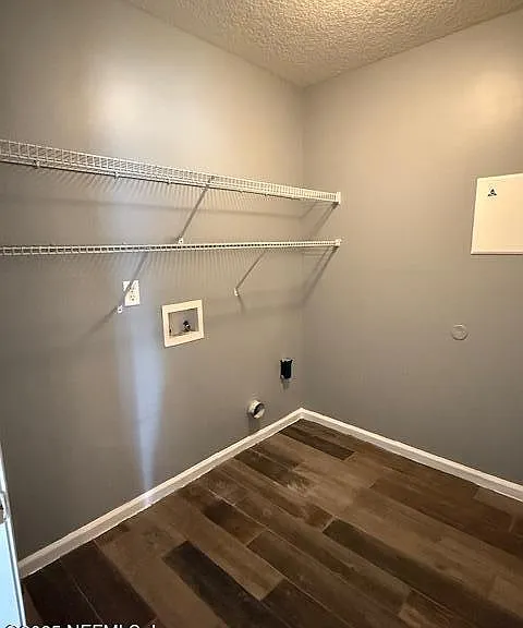 1687 Rustling Dr — Photo 14