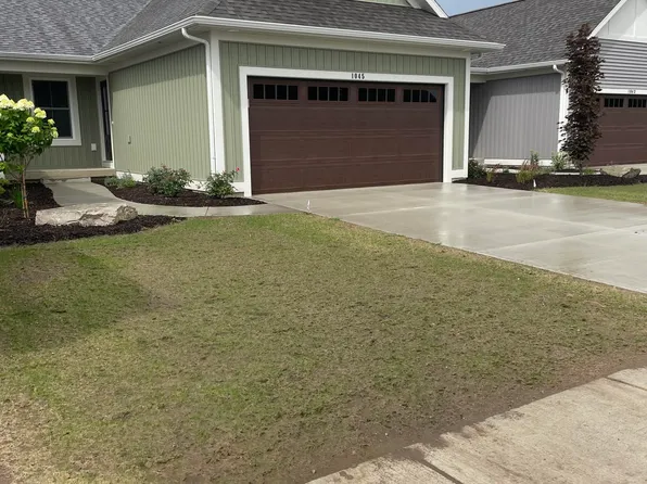 1045 Bellview Meadow Dr, Byron Center, MI 49315