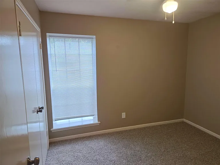 11514 Meadow Ln #D — Photo 4