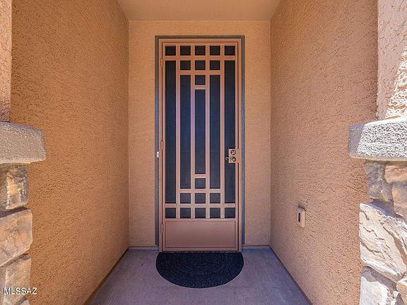 4th image of 13999 E Barouche Dr