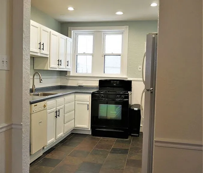 1322 Mifflin St — Photo 8