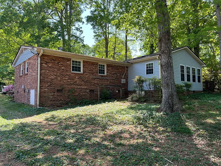 2890 Beta St — Photo 4