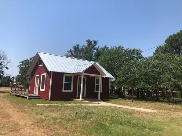 609 Altgelt St, Comfort, TX 78013
