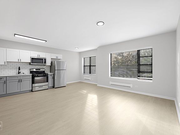 3rd image of 7706 S Coles Ave Unit 2845203