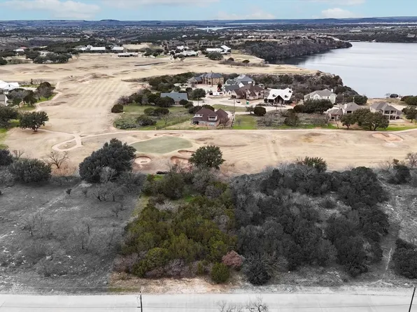 385 Colonial Dr, Graford, TX 76449