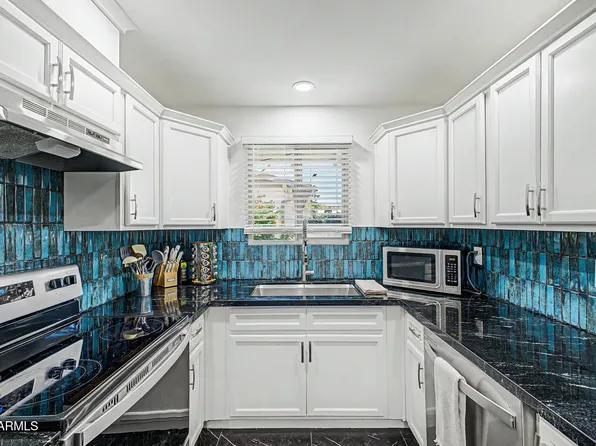 6721 E McDowell Rd Unit 325B, Scottsdale, AZ 85257