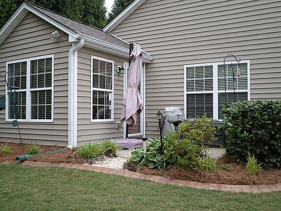 2nd image of 528 Mockingbird Ln