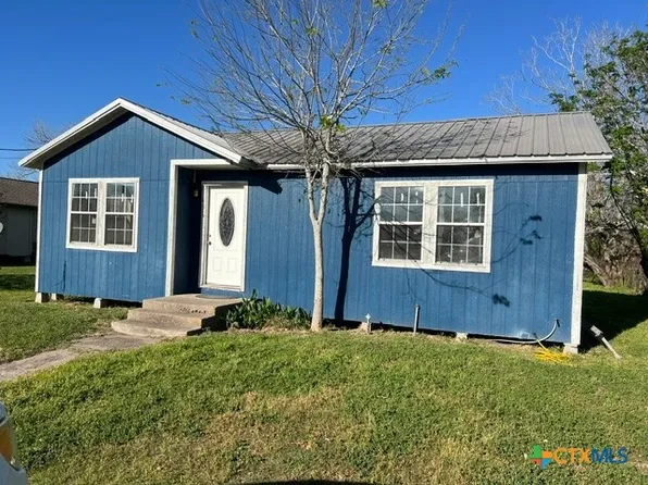 436 Illinois St, Bloomington, TX 77951