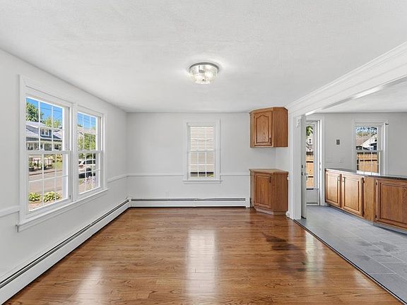 5th image of 66 Union St