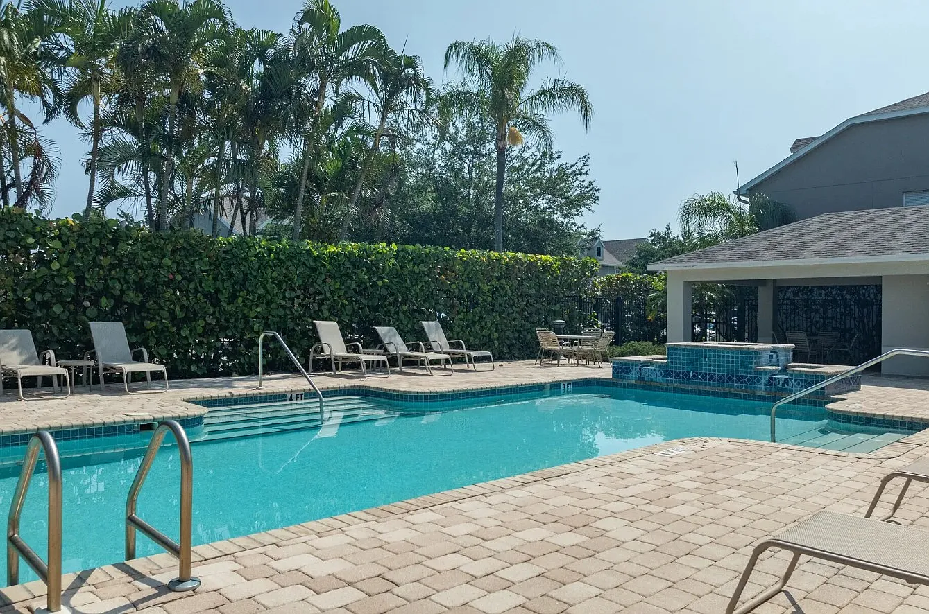 14101 Christie Dr — Photo 2