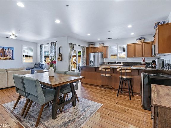 4th image of 9160 Sulivan Ct