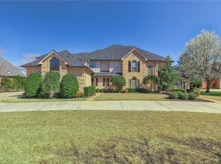 18800 Otter Creek Dr, Edmond, OK 73012