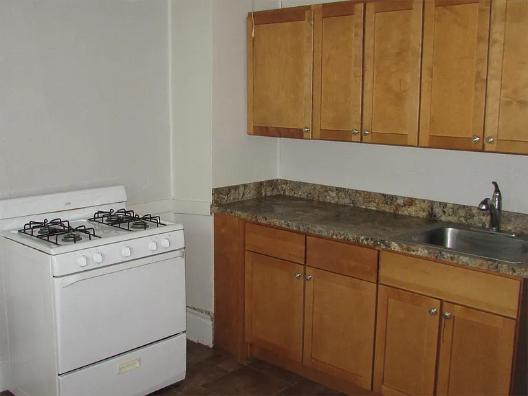 839 Westcott St #1 — Photo 4