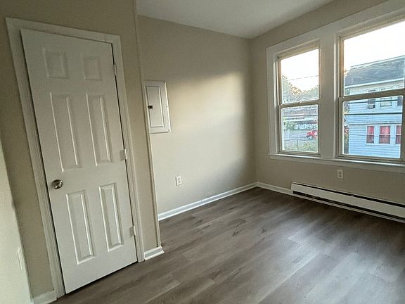 4th image of 184 Norwood St APT 1L