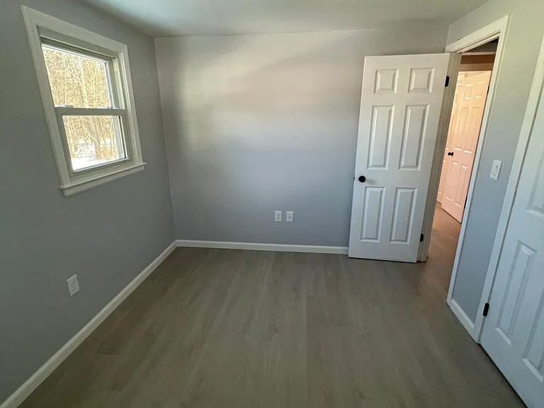 31 Forest Ln — Photo 4