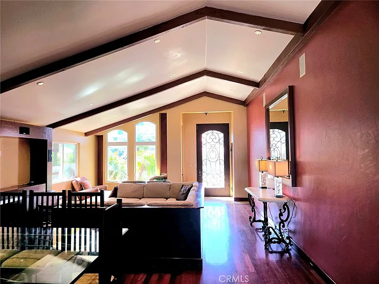 342 Lois Ln — Photo 12
