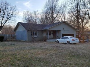 520 E Whiteside St, Springfield, MO 65807