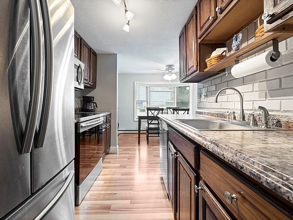 4th image of 1108 Piscassic St