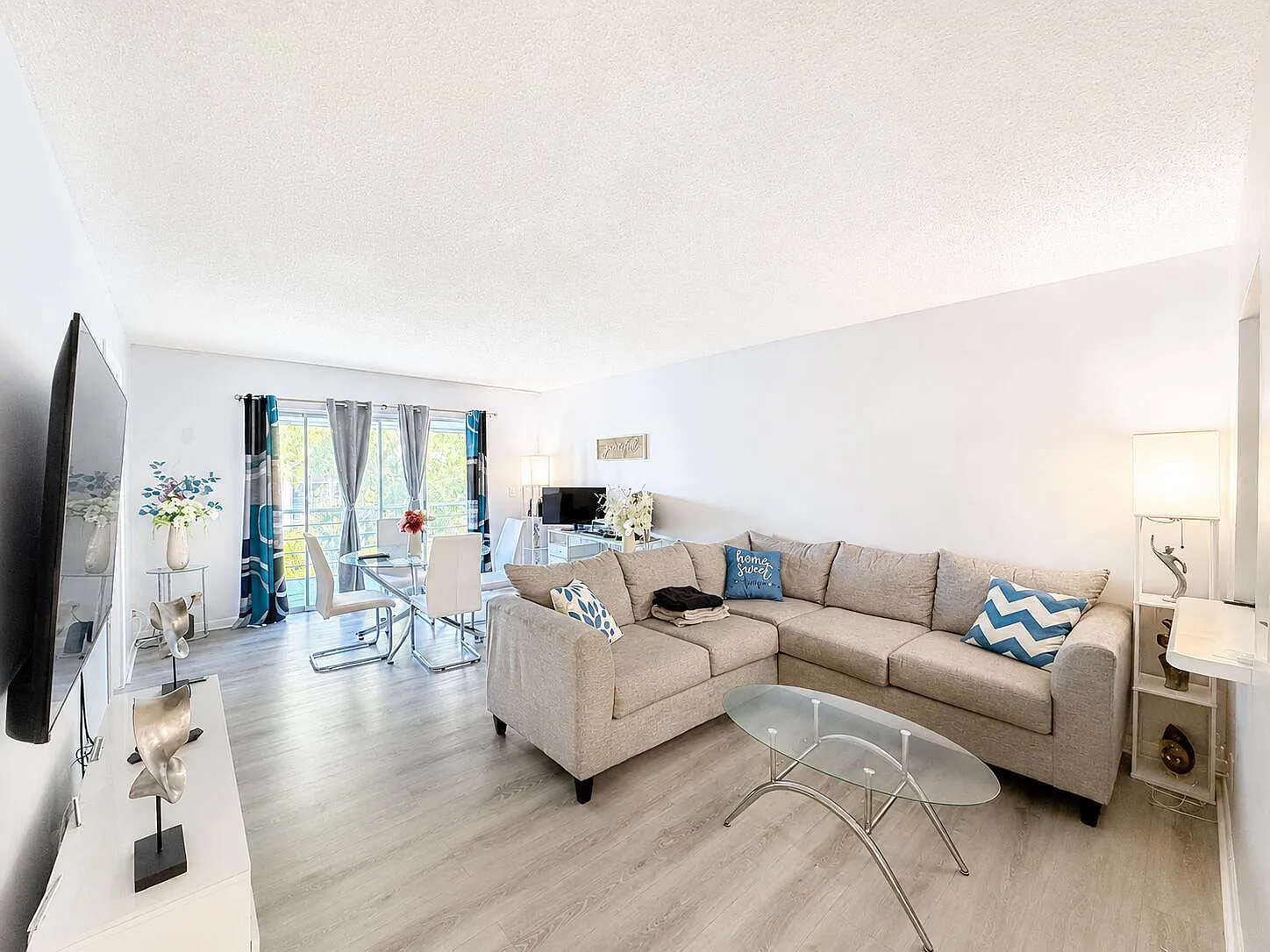 2 bed, 2.0 bath, 853 sqft, $1,850 — Photo 4
