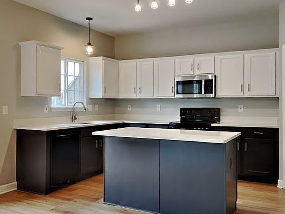 4th image of 113 Brickle Ct