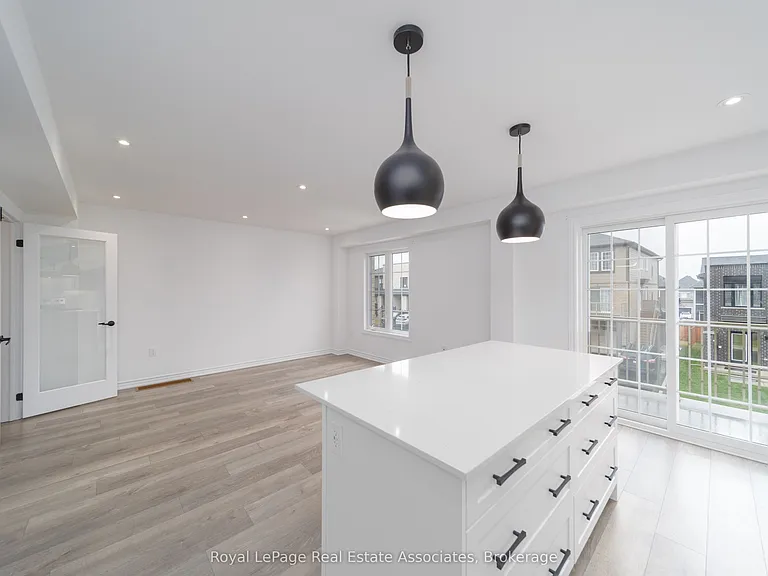 12 Hay Ln — Photo 12