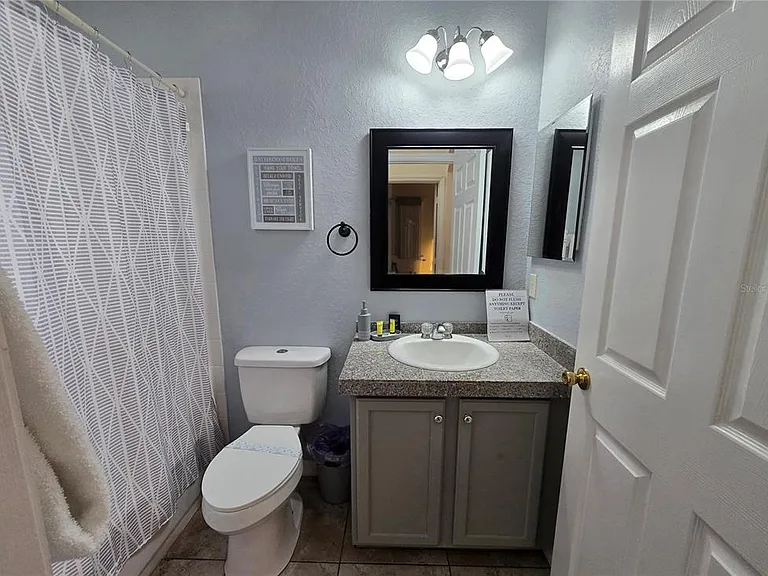 930 Oxford Dr — Photo 38