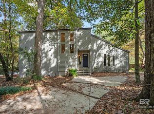 729 Artillery Range N, Daphne, AL 36527