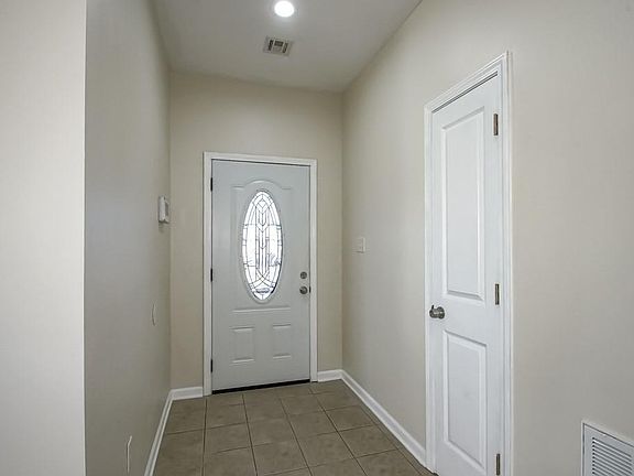 4th image of 5937 Three Oaks Ct