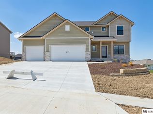 12202 S 111th St, Papillion, NE 68046
