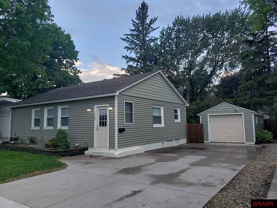1st image of 1124 Highland Ave